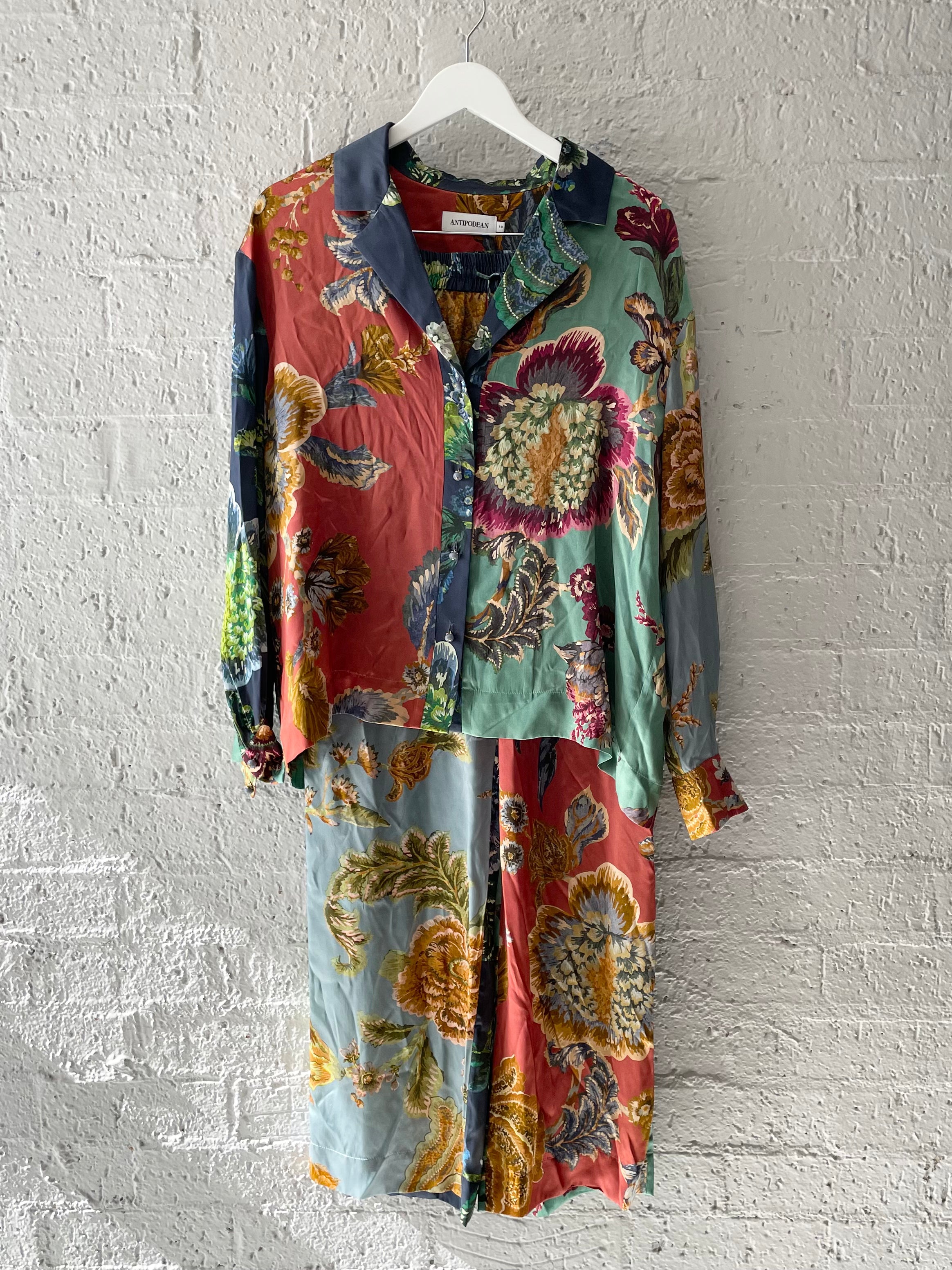 Antipodean Silk Set
