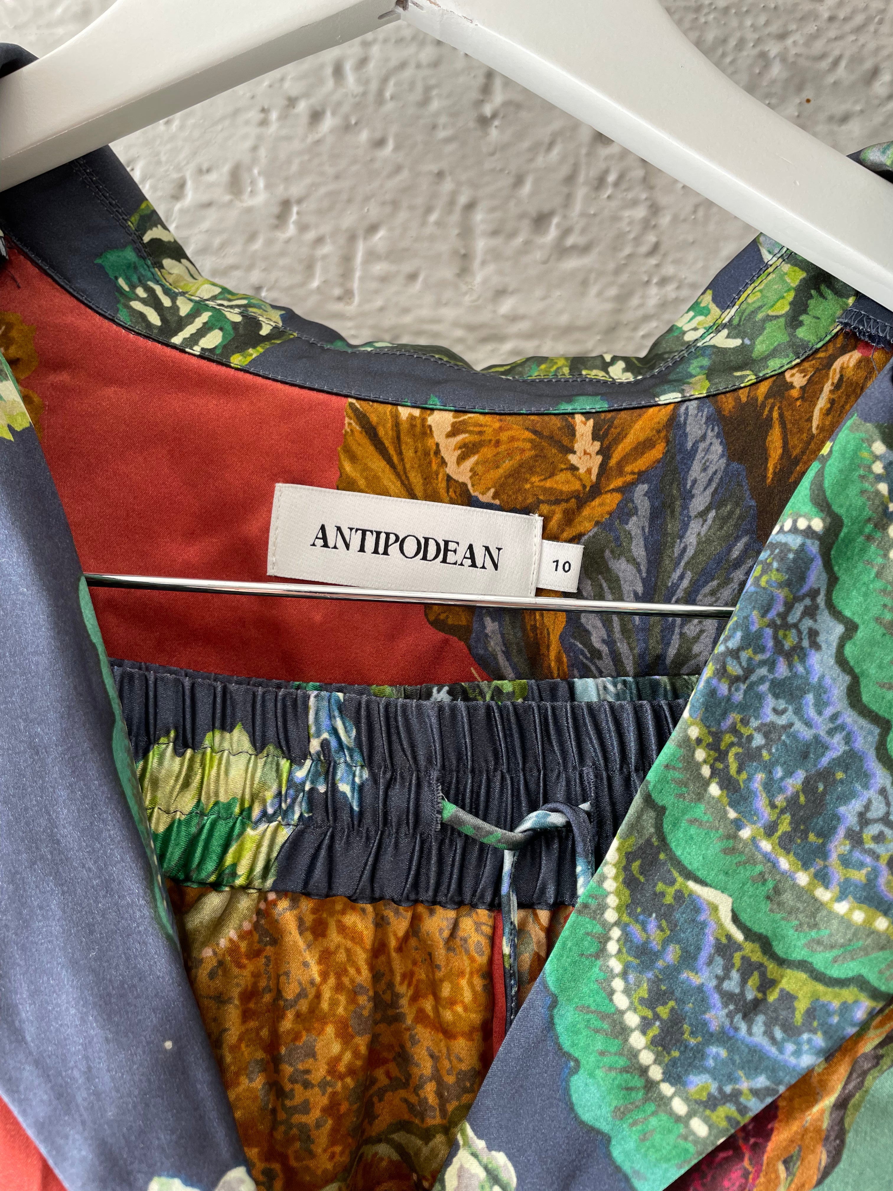 Antipodean Silk Set